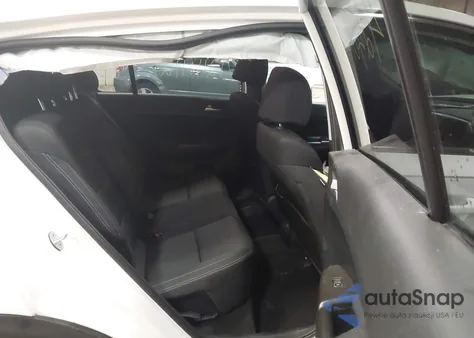 2020 Kia Sportage Lx z USA, uszkodzony, nr VIN KNDPMCAC4L7810286